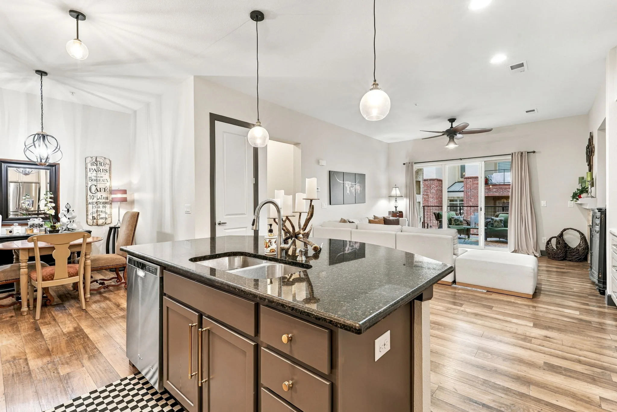 DTC Fireside Retreat | Covered Patio + In-Unit Laundry